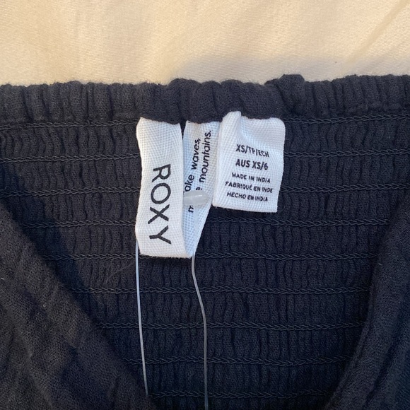 Black Roxy crop top - Picture 2 of 4